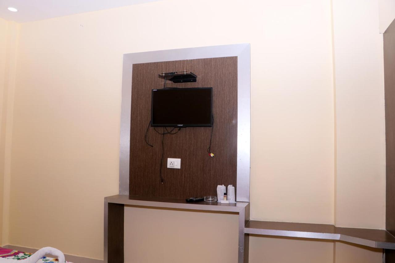 Gadadhar Resort Пури Екстериор снимка