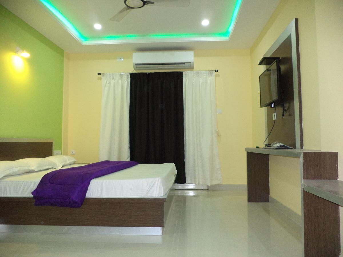 Gadadhar Resort Пури Екстериор снимка